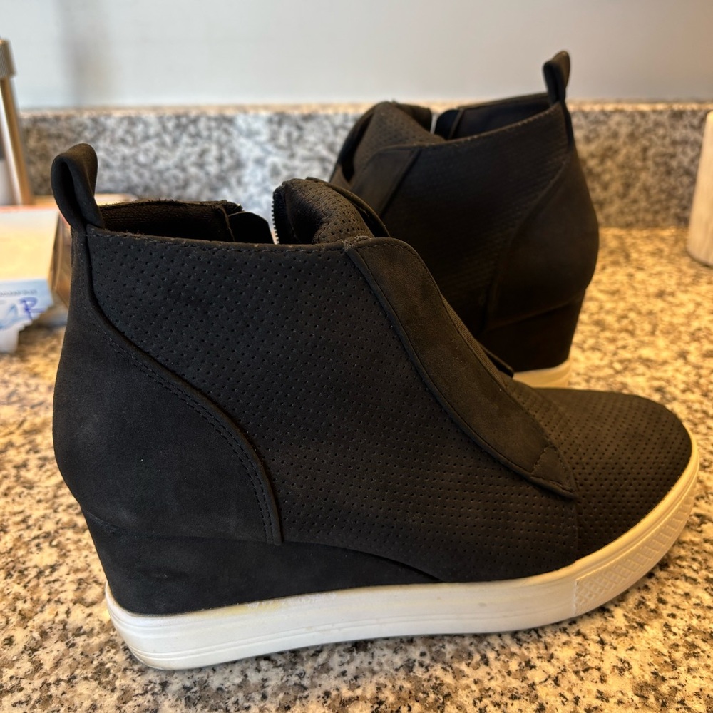 Women's Black Wedge Ankle Boots